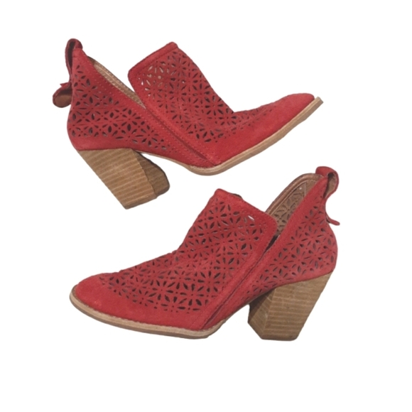 Jeffrey Campbell Red Suede Cut Out Ankle Boots Western Block Heel Bootie… - Picture 1 of 11